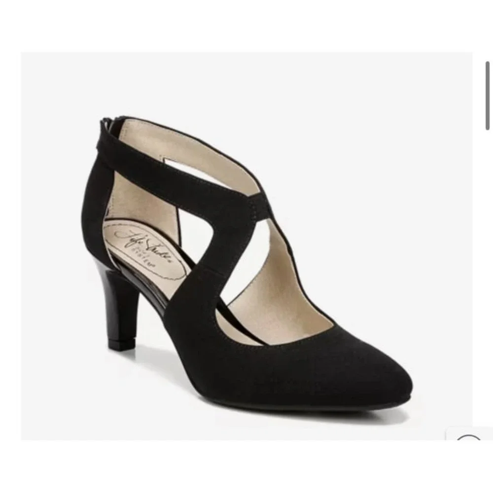 LifeStride black suede Giovanna 2 Pump size 8
